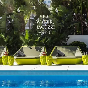 Essence Boutique Hotell
